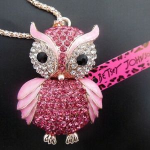 NWOT Betsey Johnson sweater necklace/chain